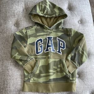 Gap sweatshirt